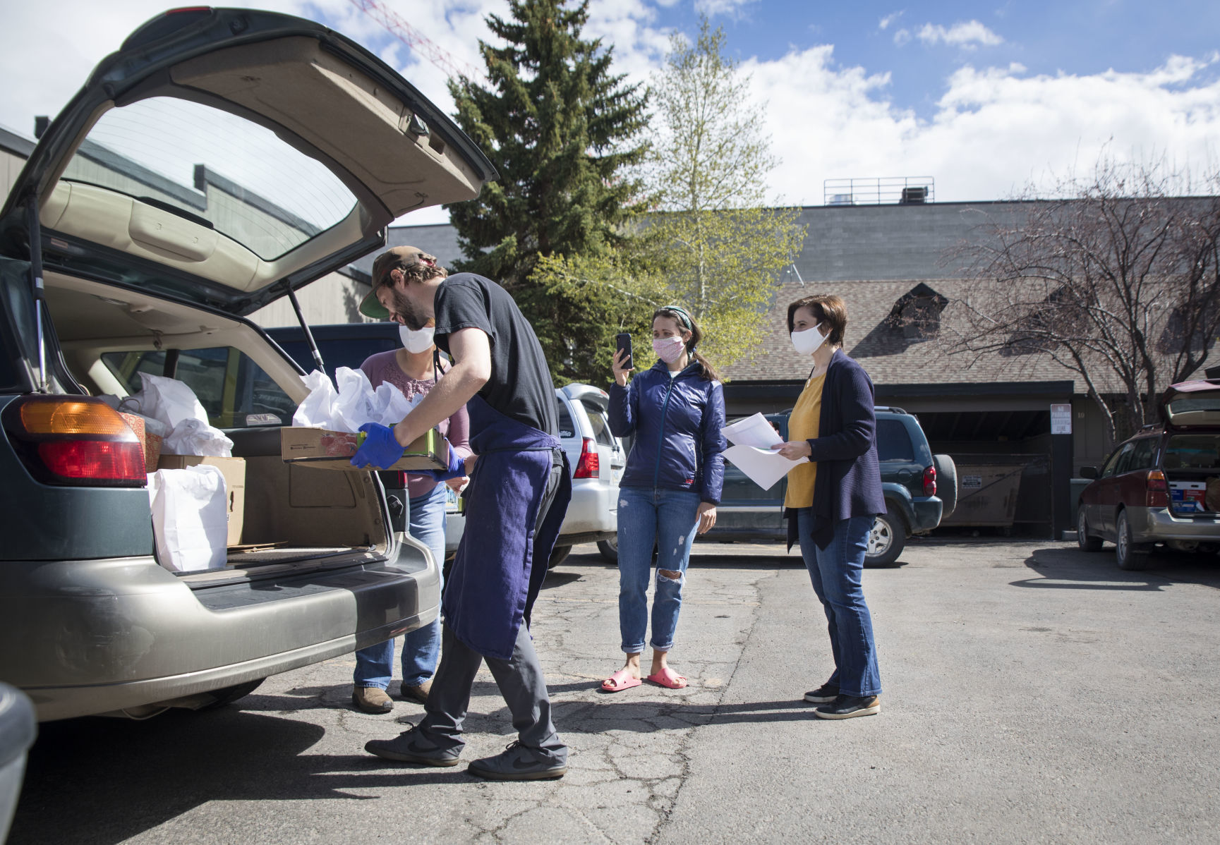 Head Start food pickup